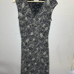 Chic Black and White Patterned Midi Dress